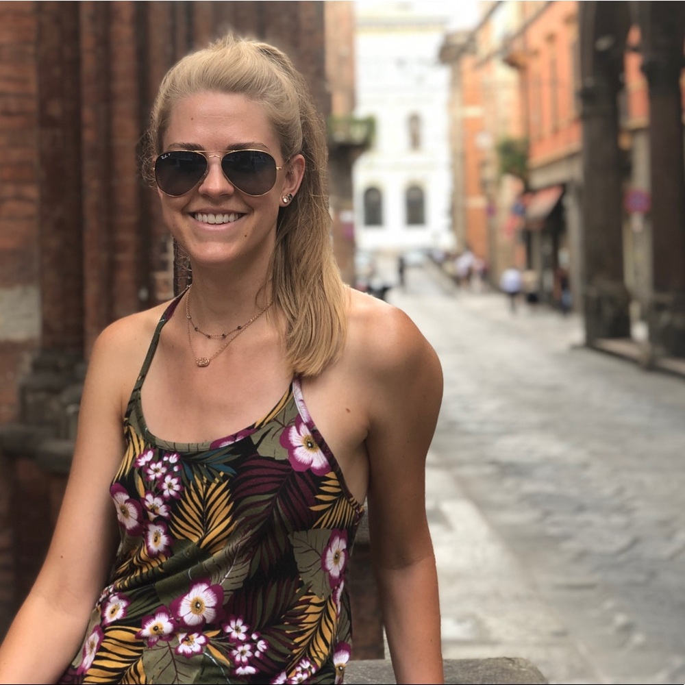 Meet your Posher, Shelby
